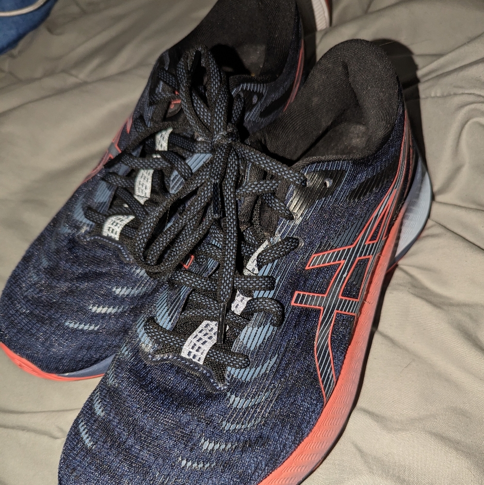 Asics men 10.5